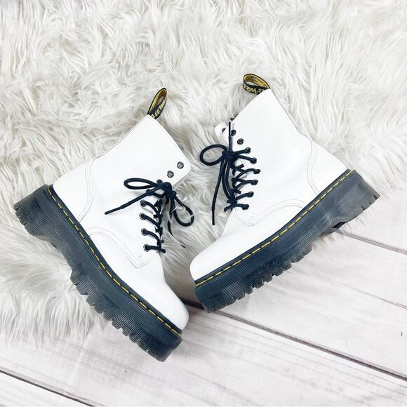 Dr.‎ Martens Women's White Jadon Platform Leather Combat Round Toe Boots Size 8 - Picture 3 of 10